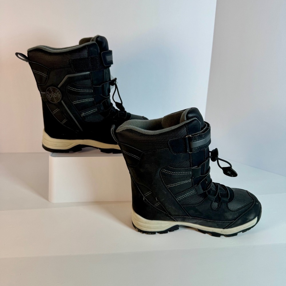 Totes Sage Kids Black Insulated Winter Snow Boots Size 2M 622-0123 NEW - Picture 2 of 8